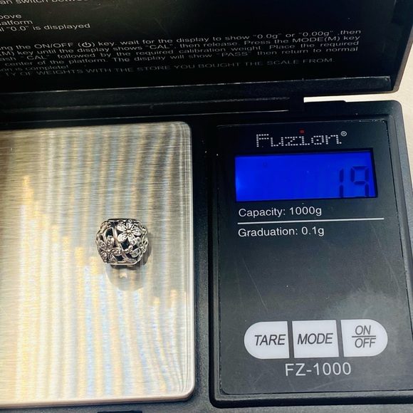 EUC Pandora 791492CZ Sterling Silver Dazzling Daisy Meadow Openworks Bead w/ CZ - Picture 9 of 9